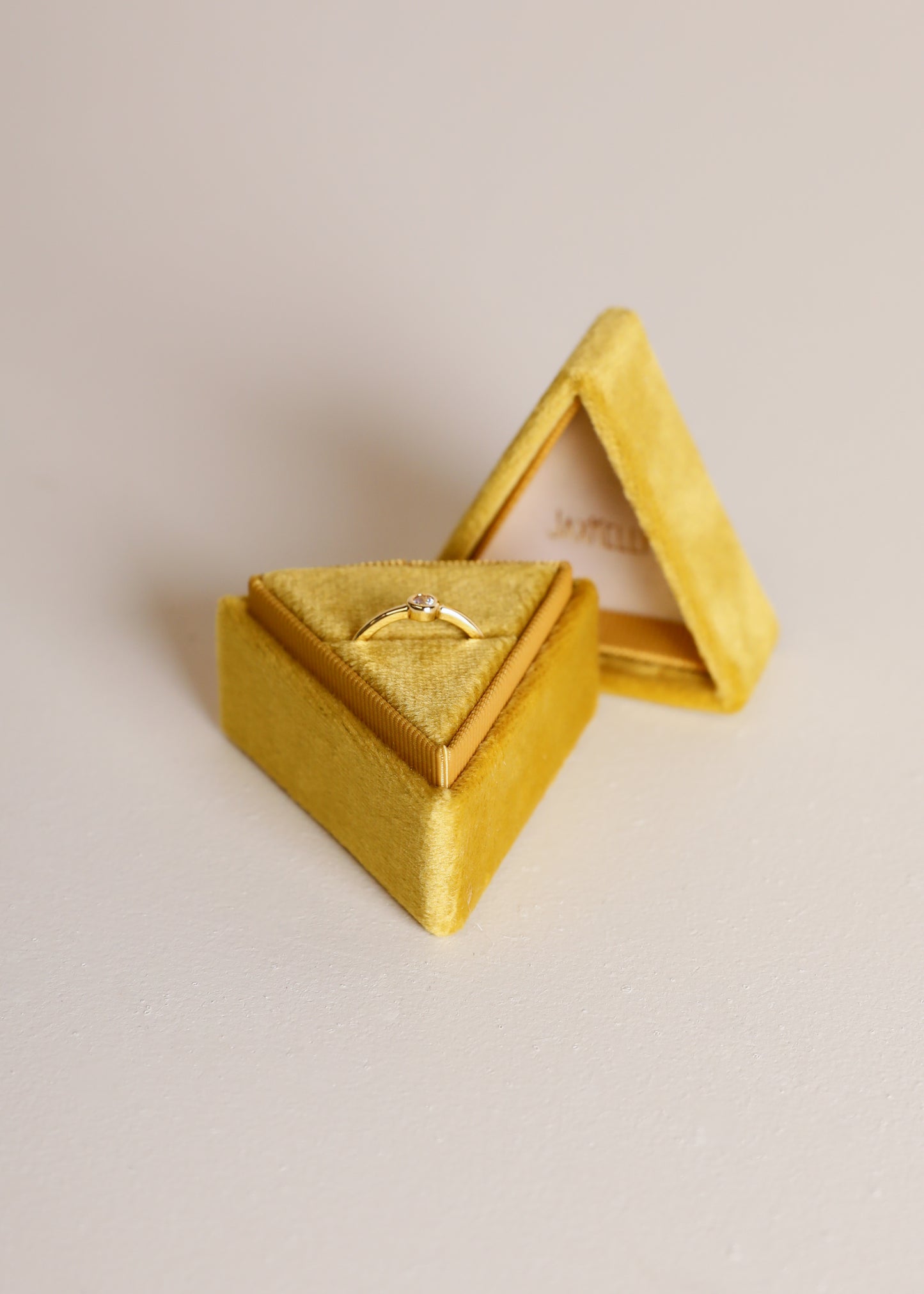 Triangle Velvet Jewelry Box