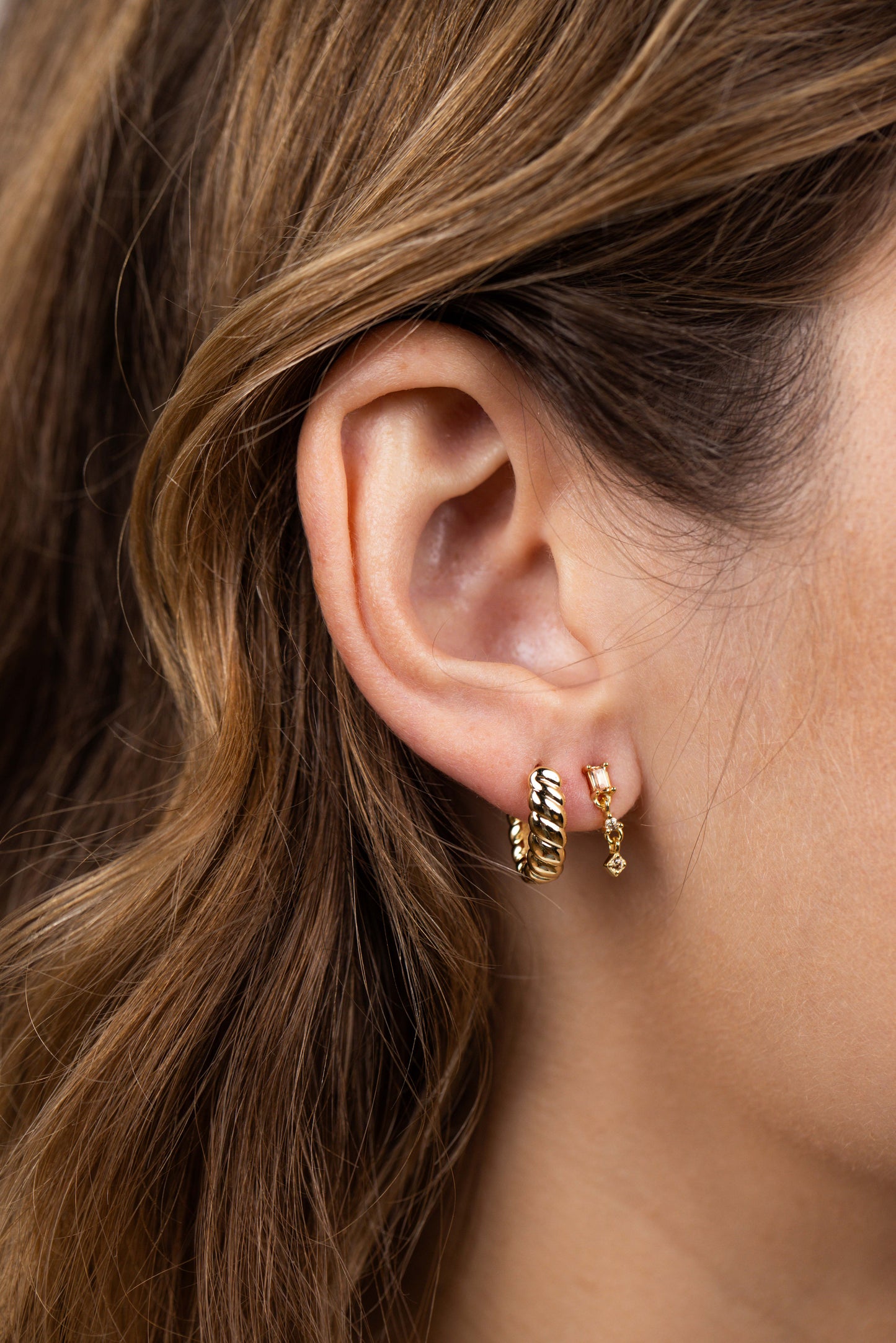 Small Channel Gold Hoop
