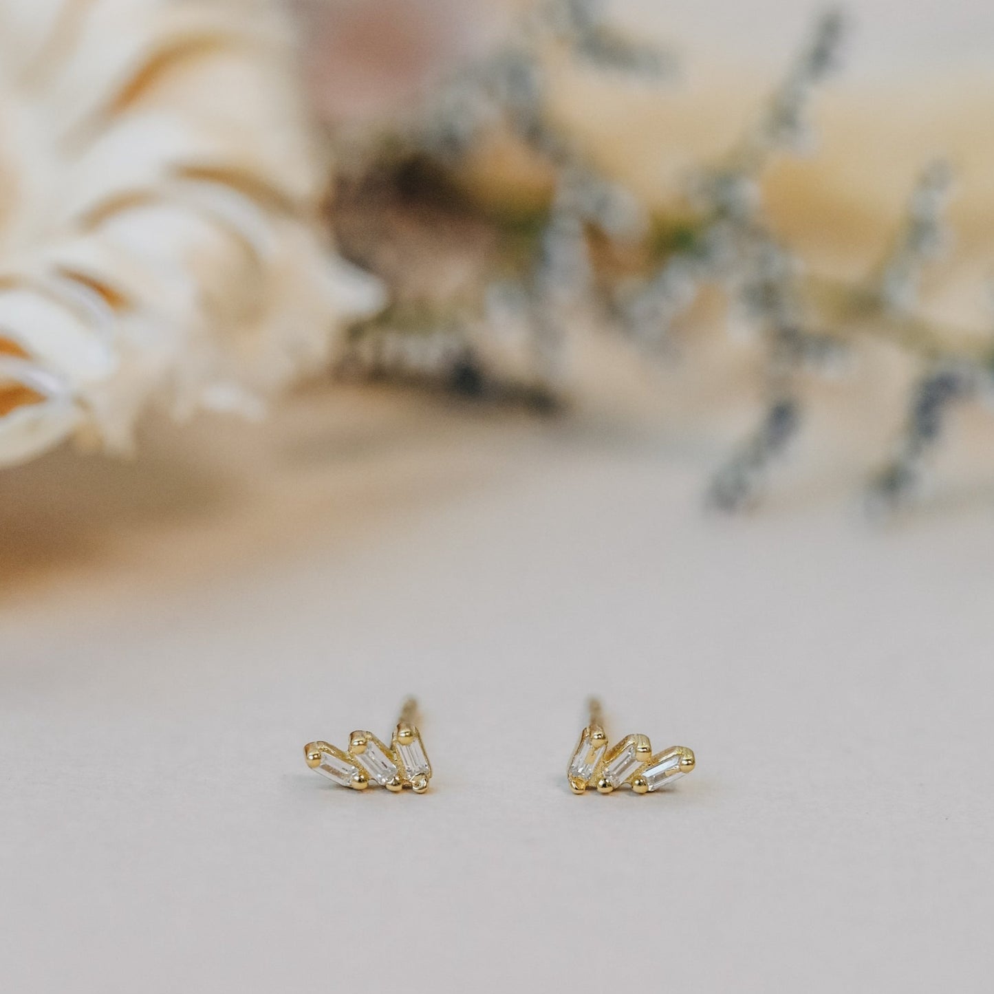 Offset Trio Stud Stack