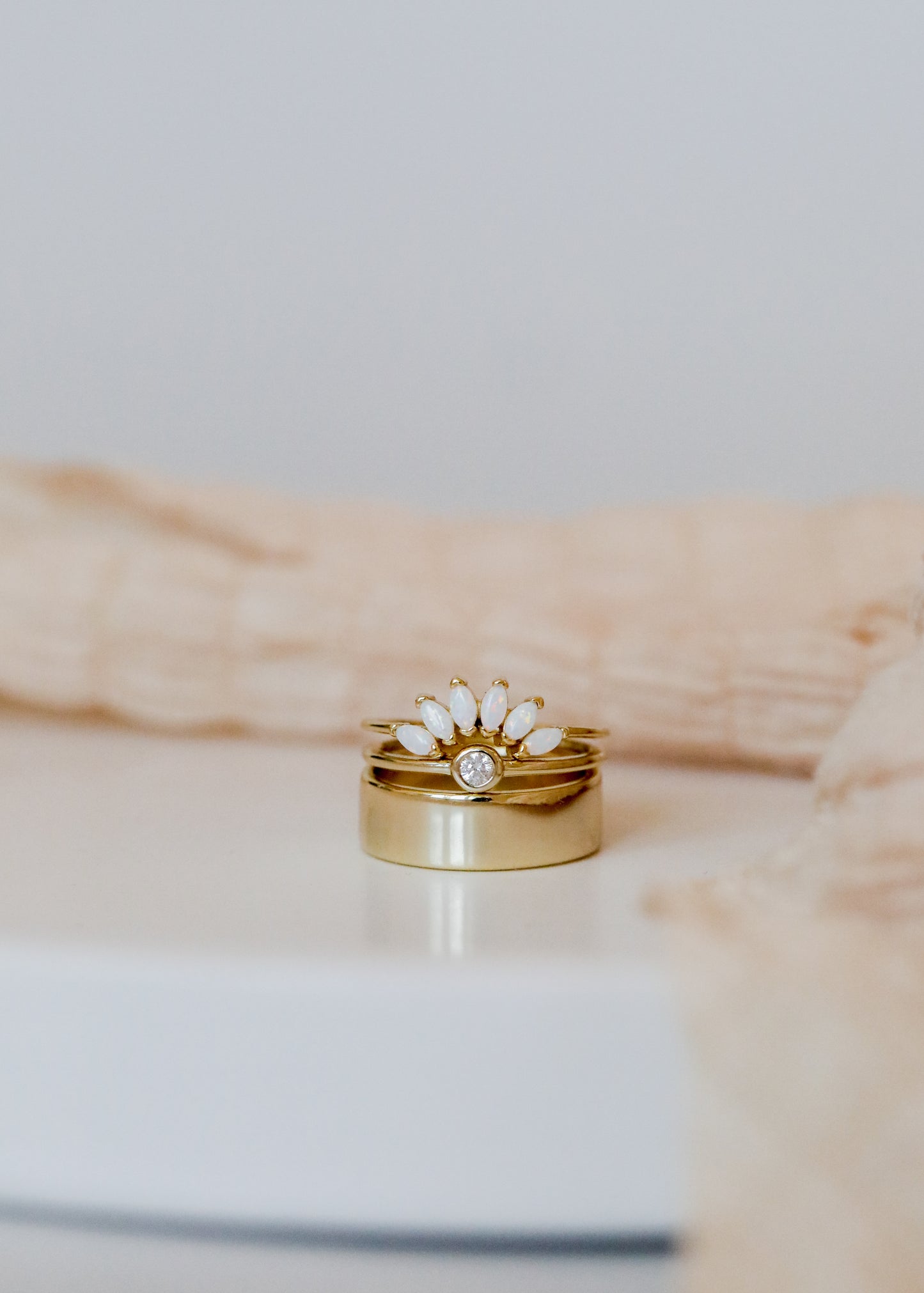 Simple Stud Ring