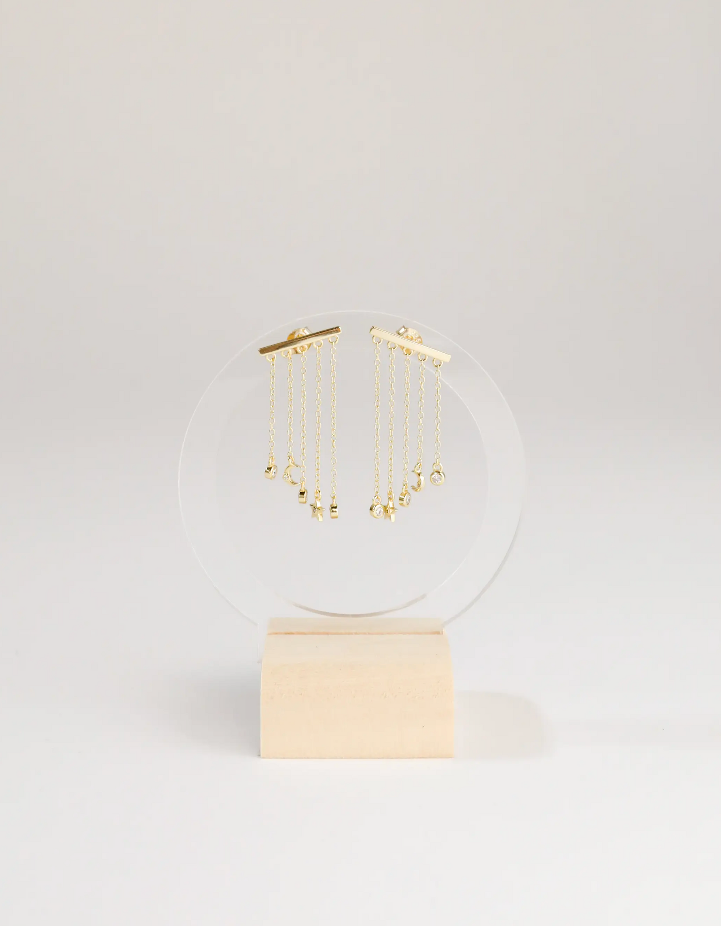 Hollow Circle Earring Holder