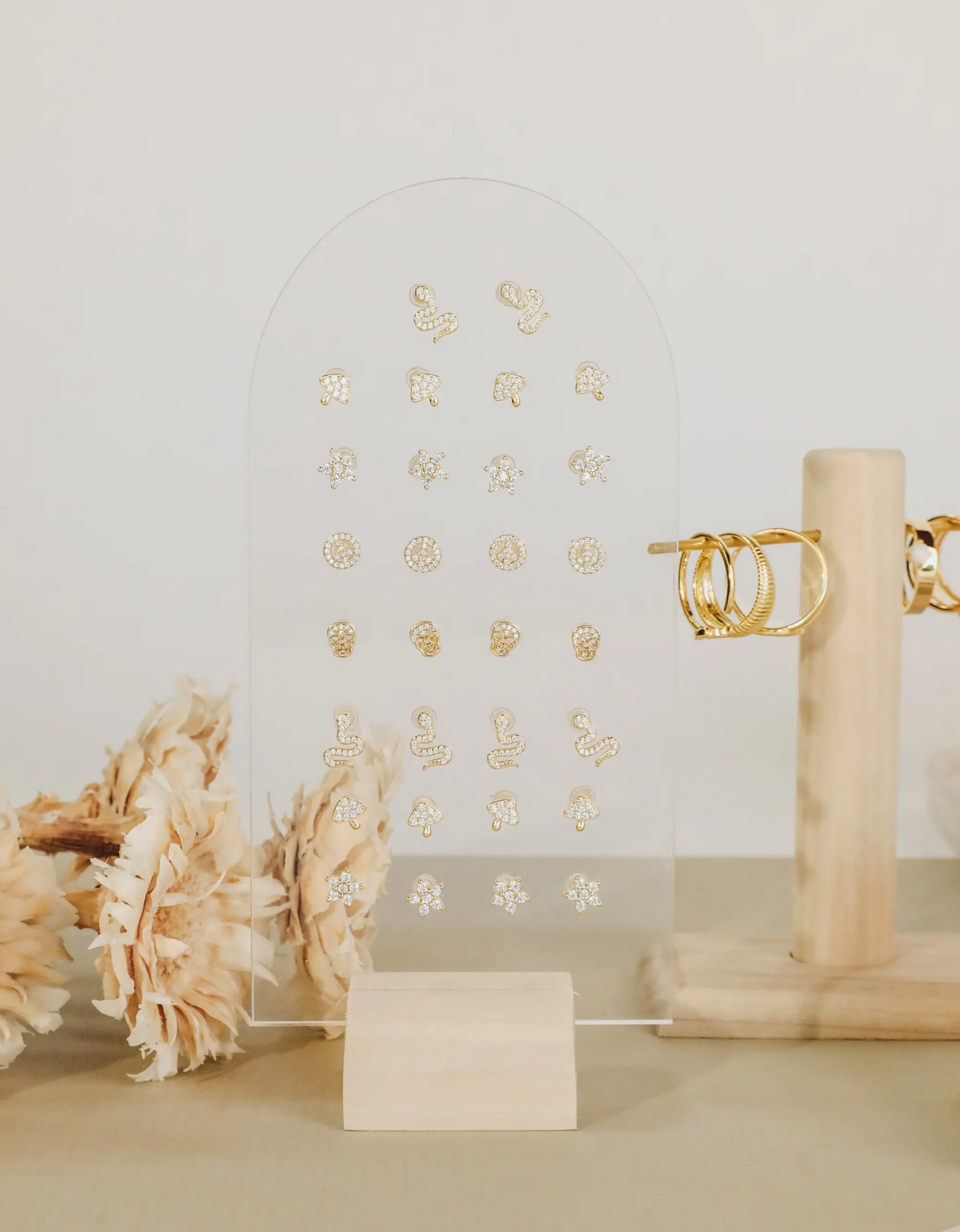 Stud Archway Earring Holder
