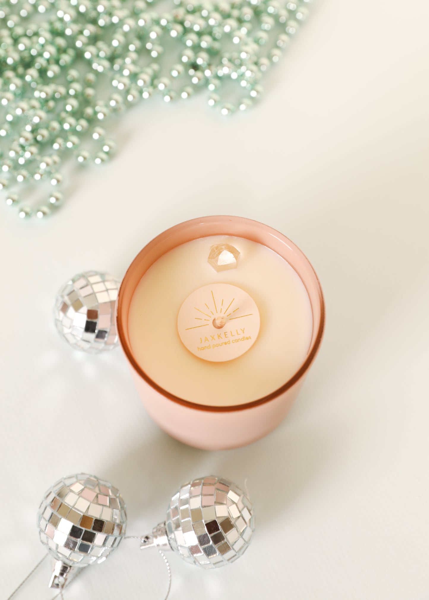 8 oz - Pink Holiday Candle