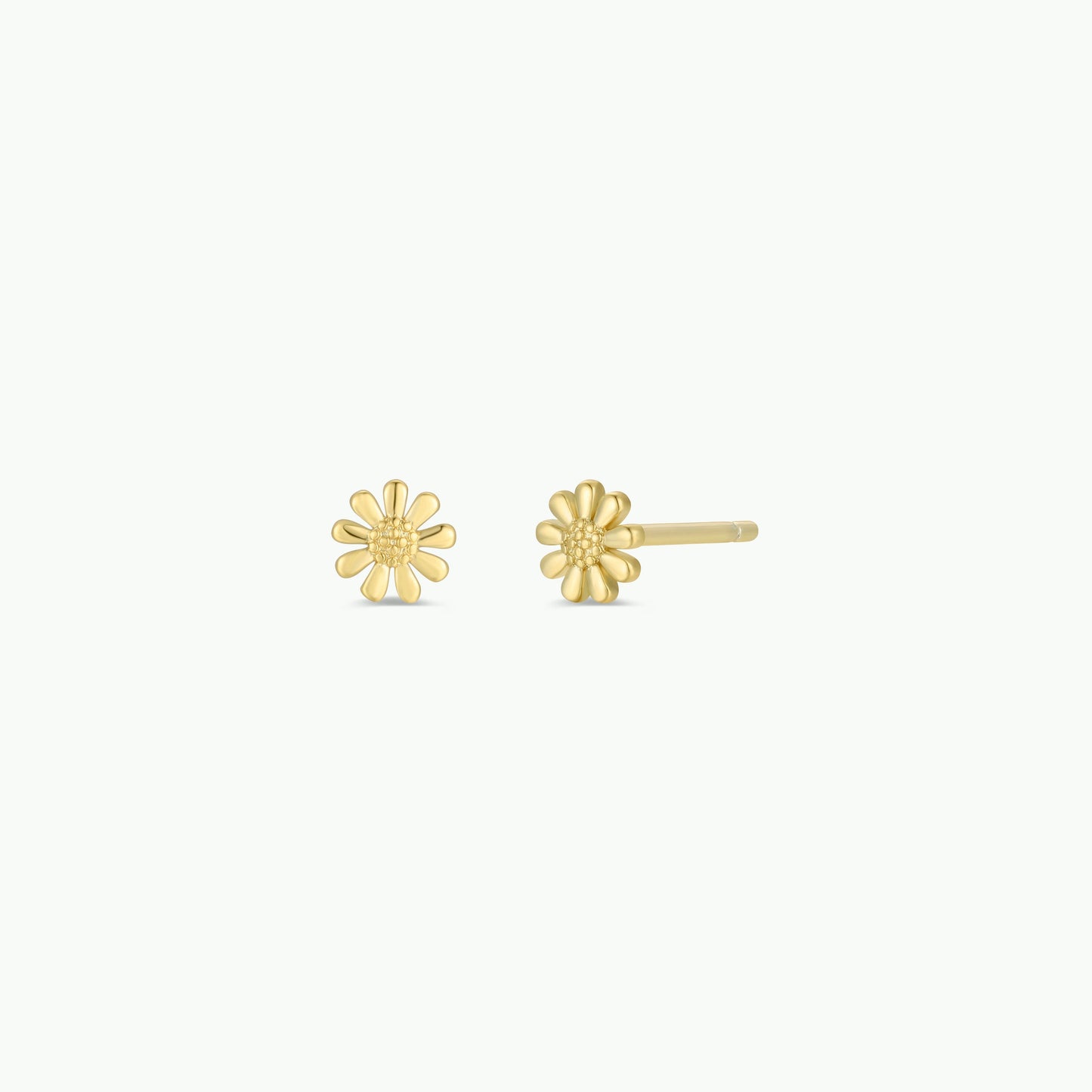 Petite Daisy Stud